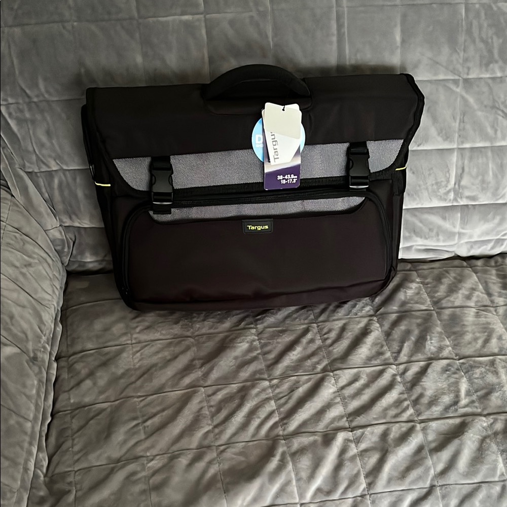 Targus Black Professional Laptop Bag with Padded Protection - Picture 7 of 12
